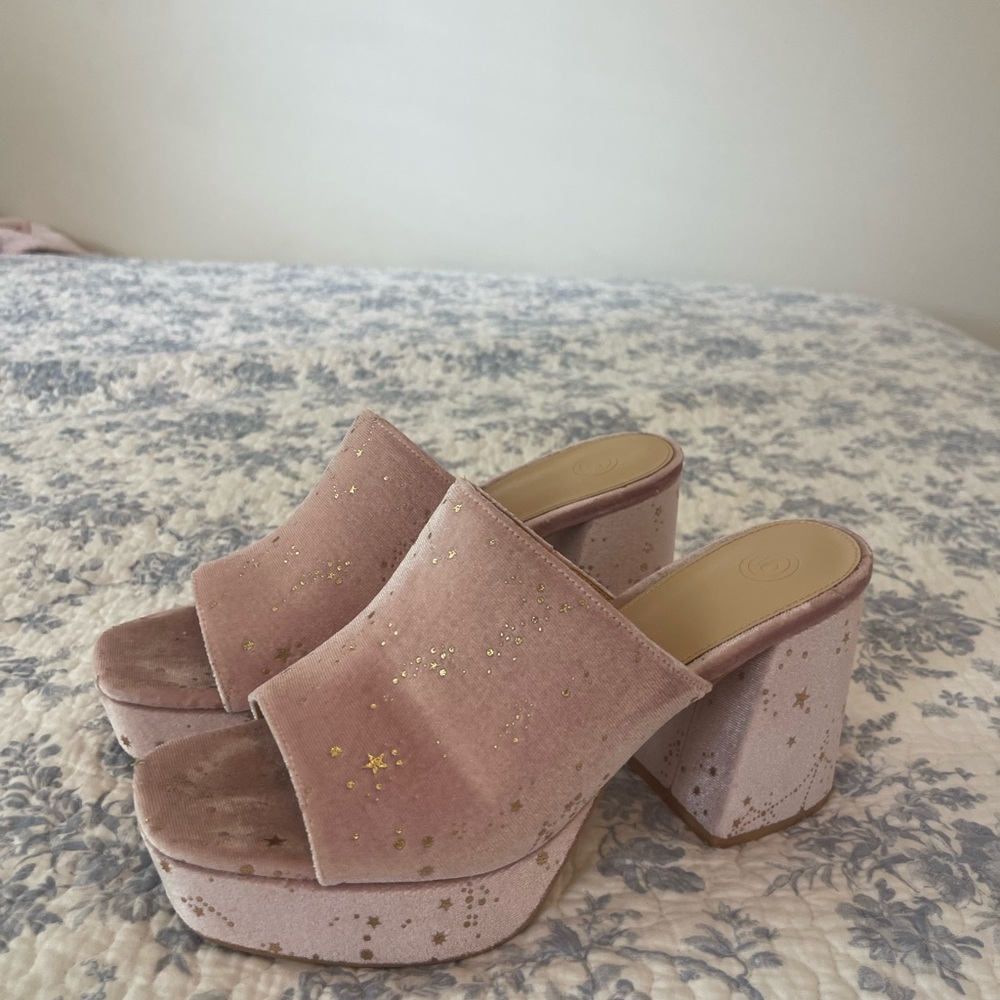 Urban Outfitters Pink and Gold Mules with Chunky Heel
